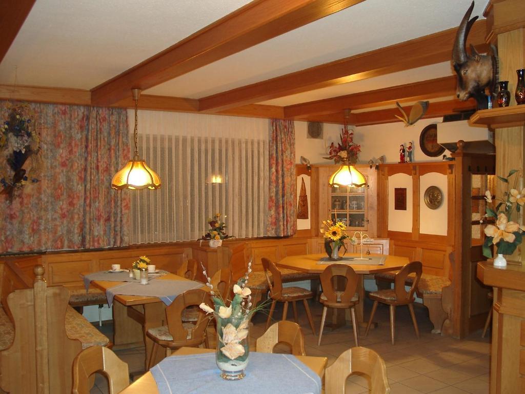"Blauer Bock" - Hotel-Garni Pleinfeld Exterior photo